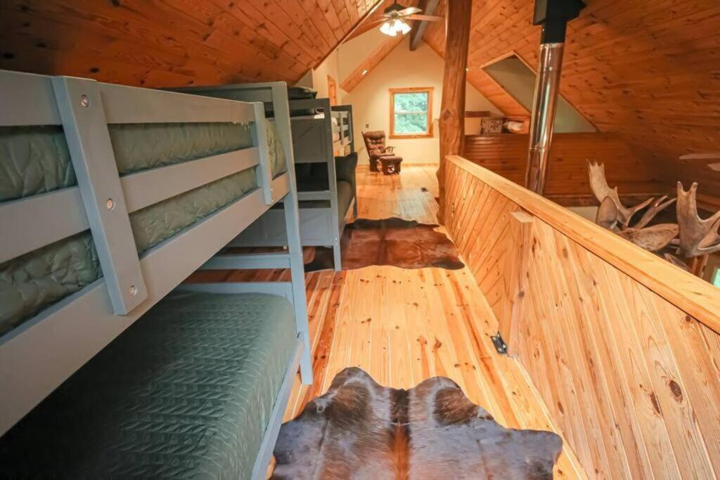 Wilderness Vista Retreat Villa Reed City Bagian luar foto