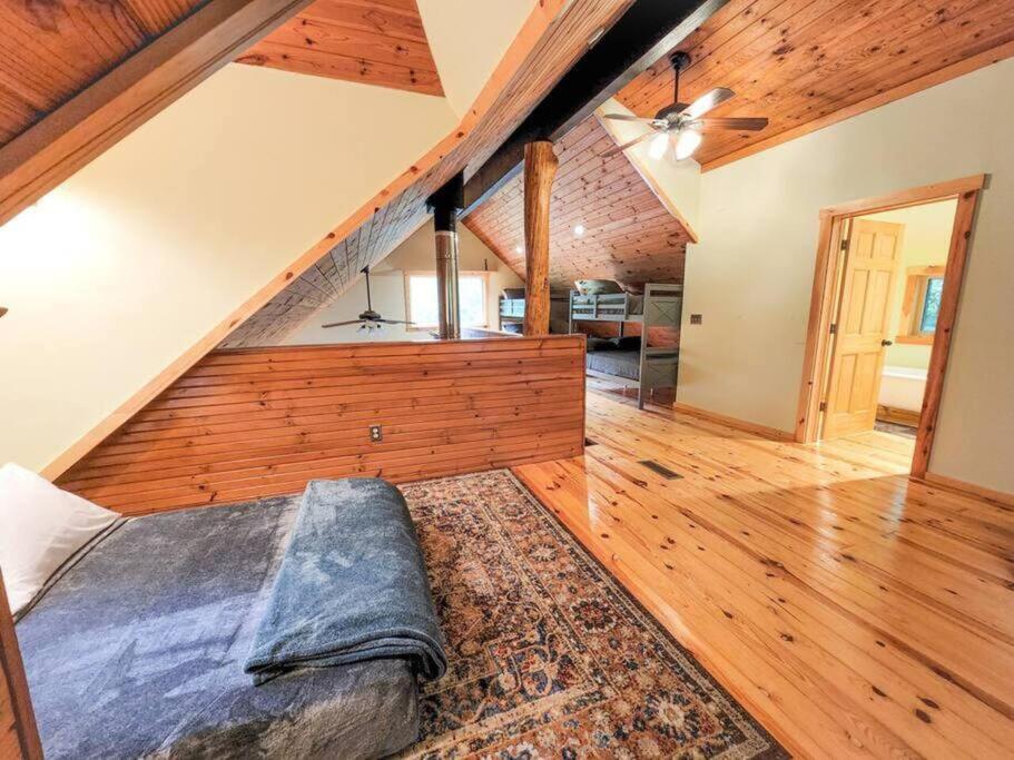Wilderness Vista Retreat Villa Reed City Bagian luar foto